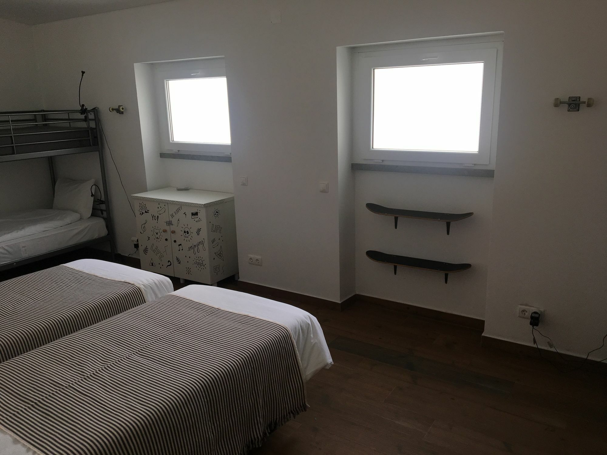 לינה וארוחת בוקר אזניאס דו מאר Azen Cool House מראה חיצוני תמונה